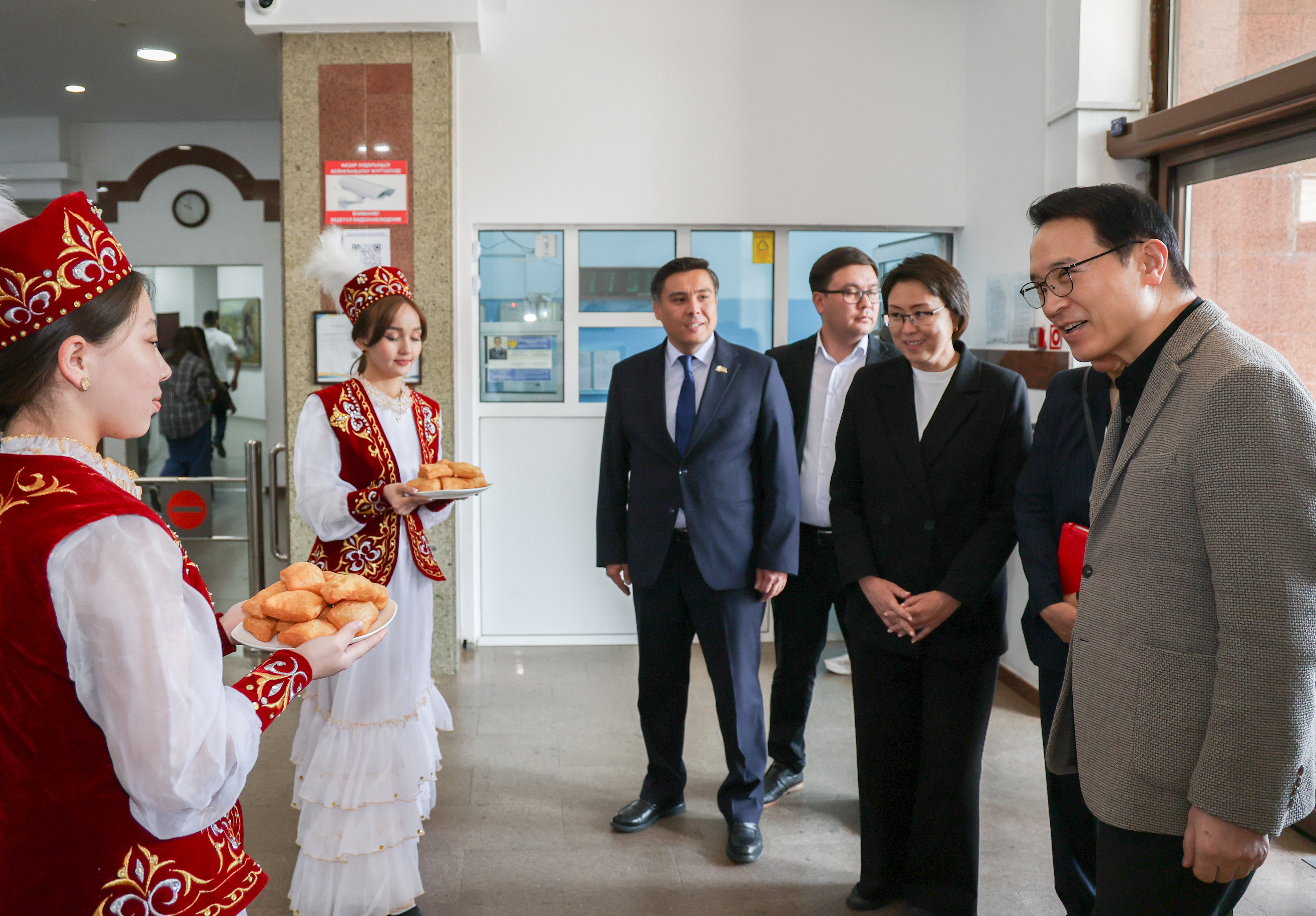 카자흐스탄 국립 아바이사범대학 방문2 이미지