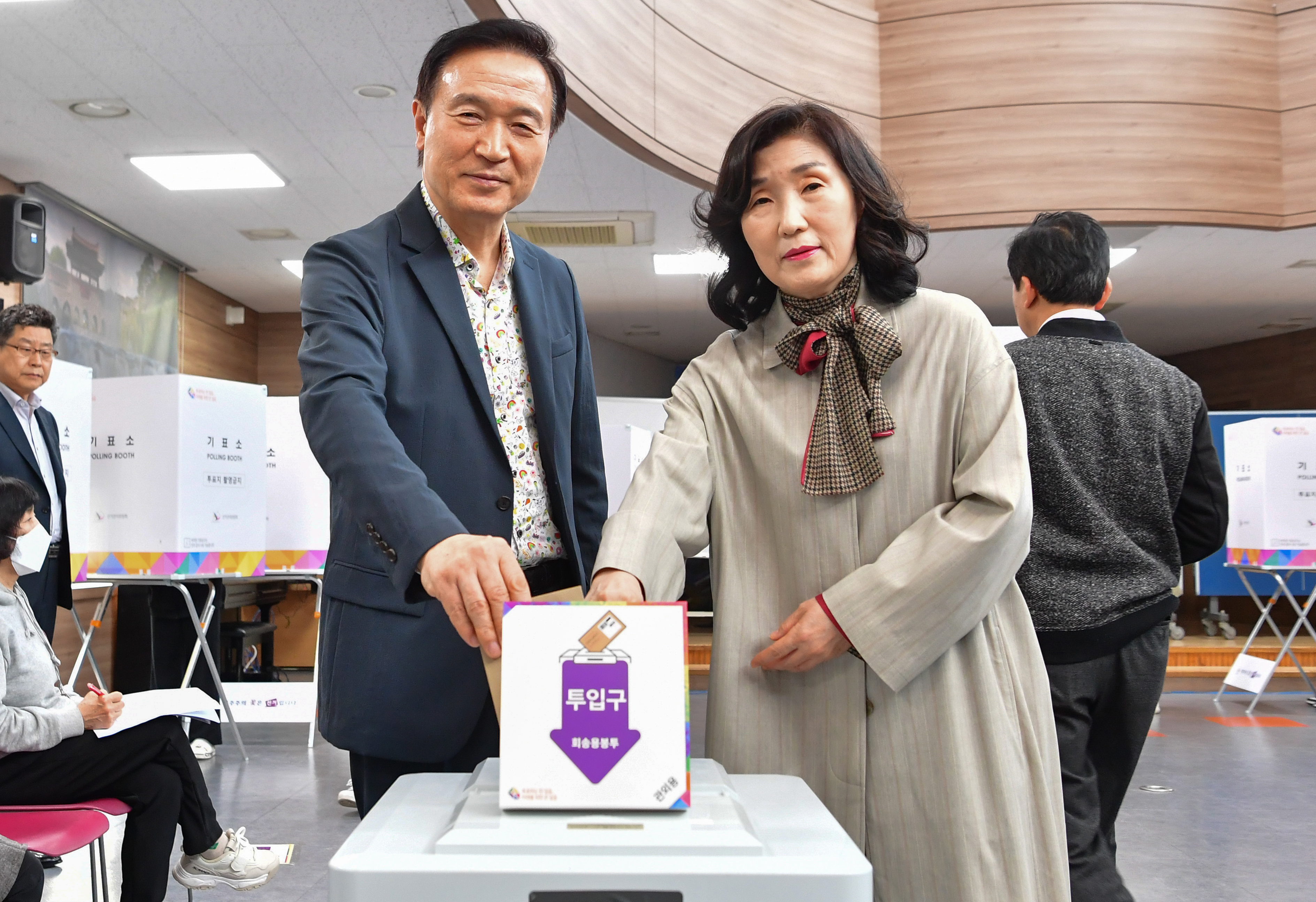 임태희 경기도교육감 총선 사전투표 '청소년 생애 첫 투표' 독려1 이미지