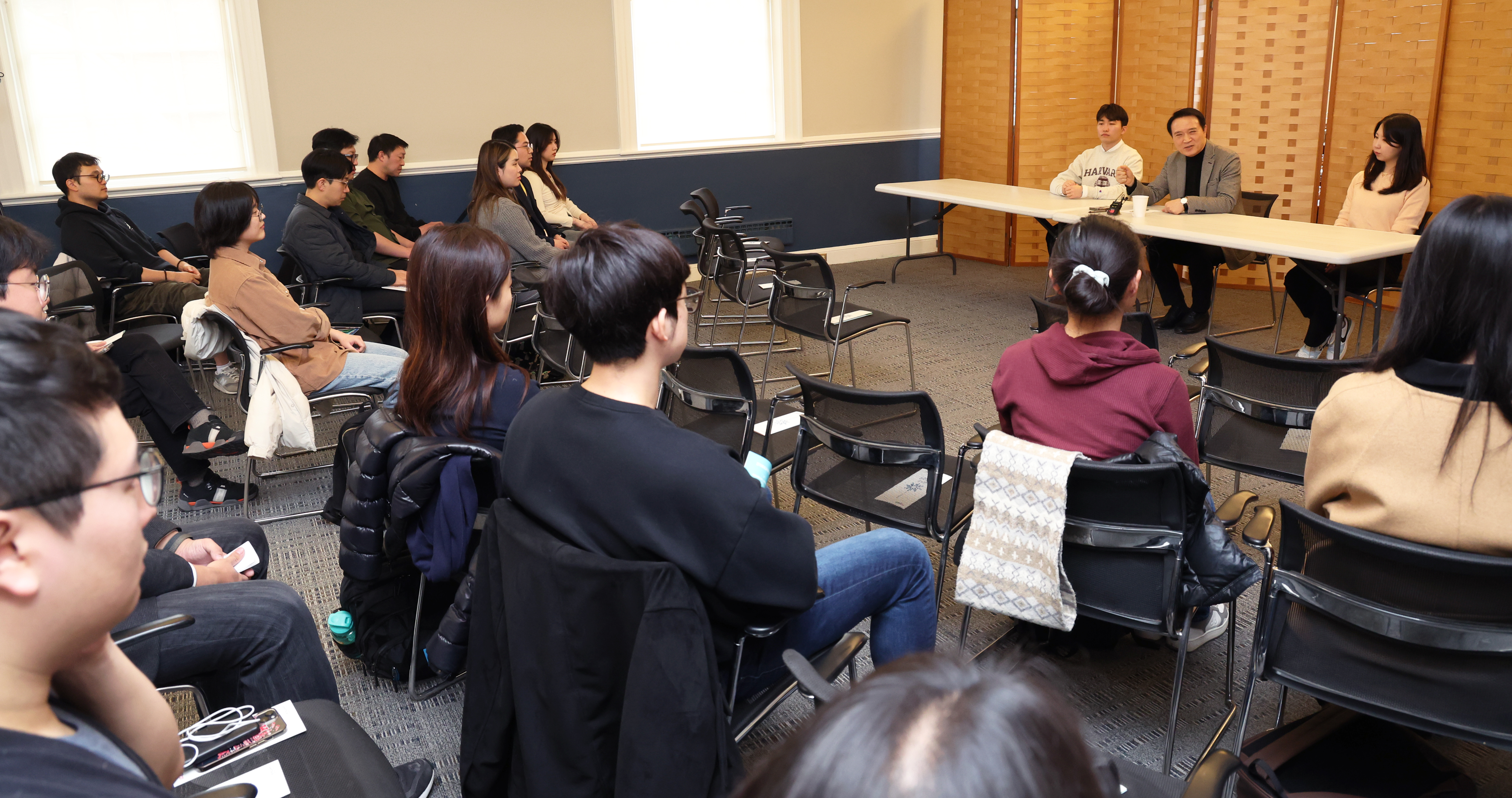 미국 매사추세츠주 하버드대학교 리먼 홀(LEHMAN Hall)에서 한인 하버드·MIT 학생과 만남 2 이미지