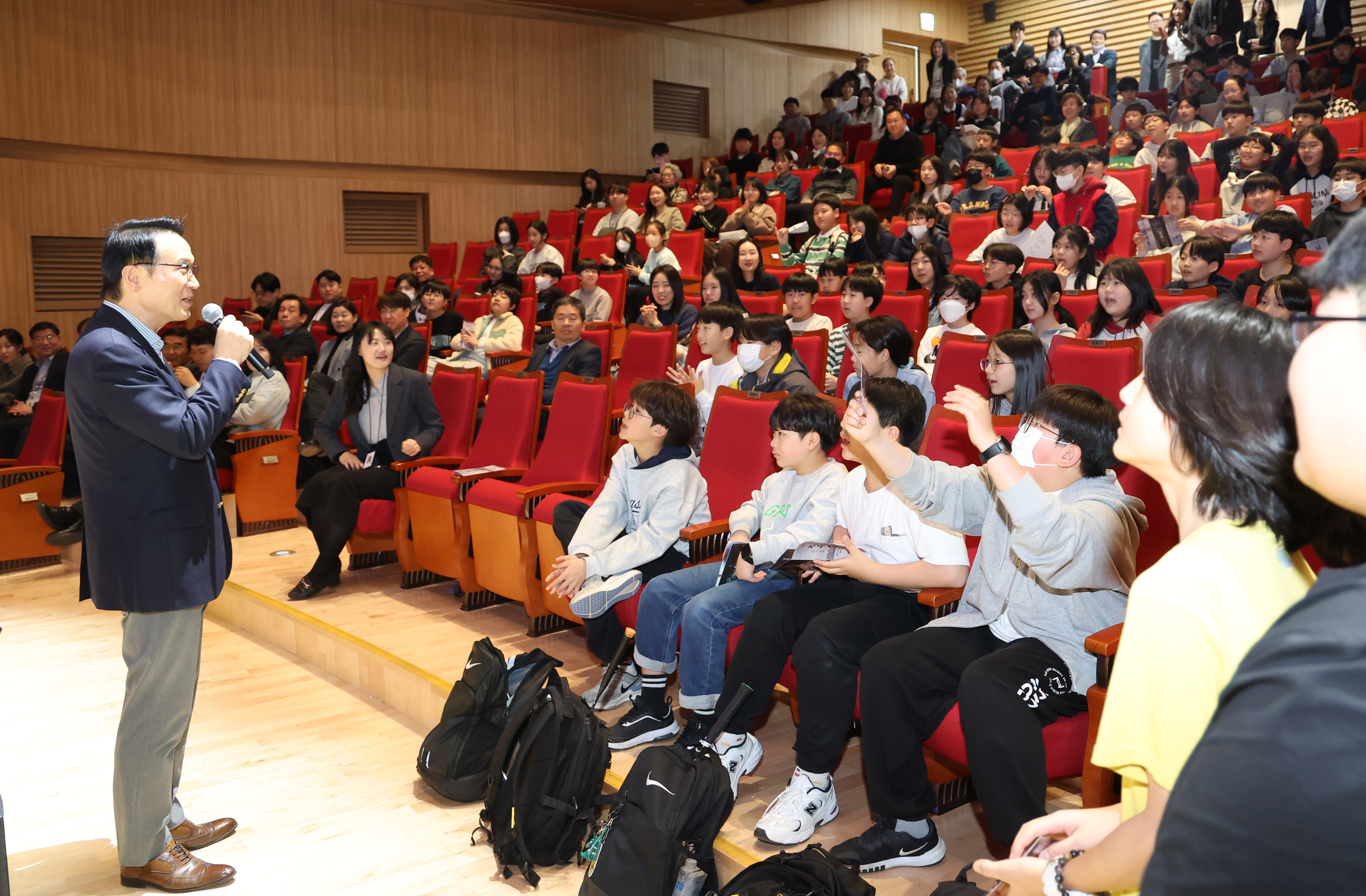 '천 년의 불꽃 김유신' 역사 뮤지컬 관람 행사 개최3 이미지