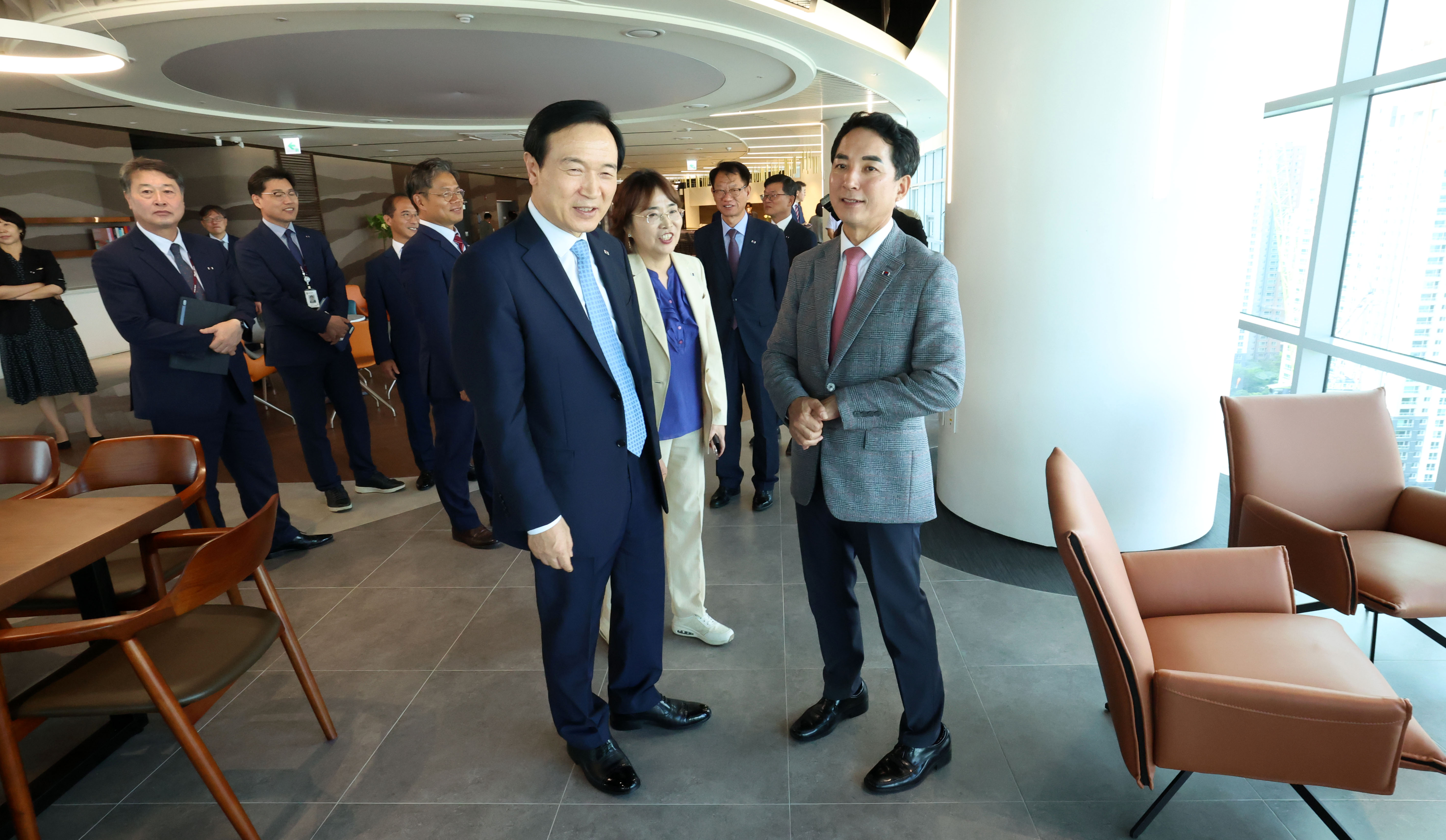 경기교육청·국가보훈부, 미래세대 보훈 교육 활성화 업무협약 체결3 이미지