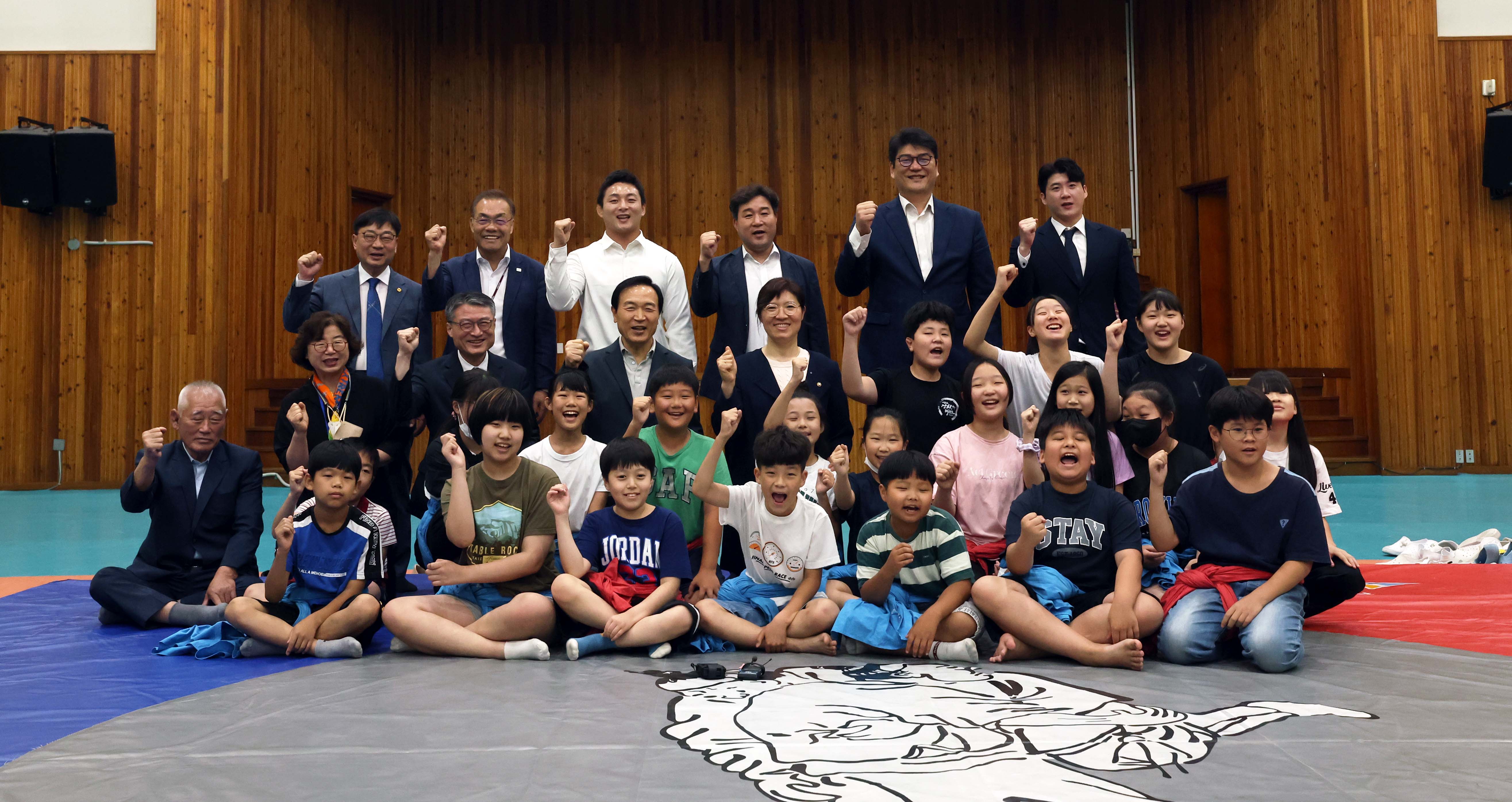 경기도교육청, 문화체육관광부·대한씨름협회와 ‘K-씨름 활성화’ 위해 맞손3 이미지