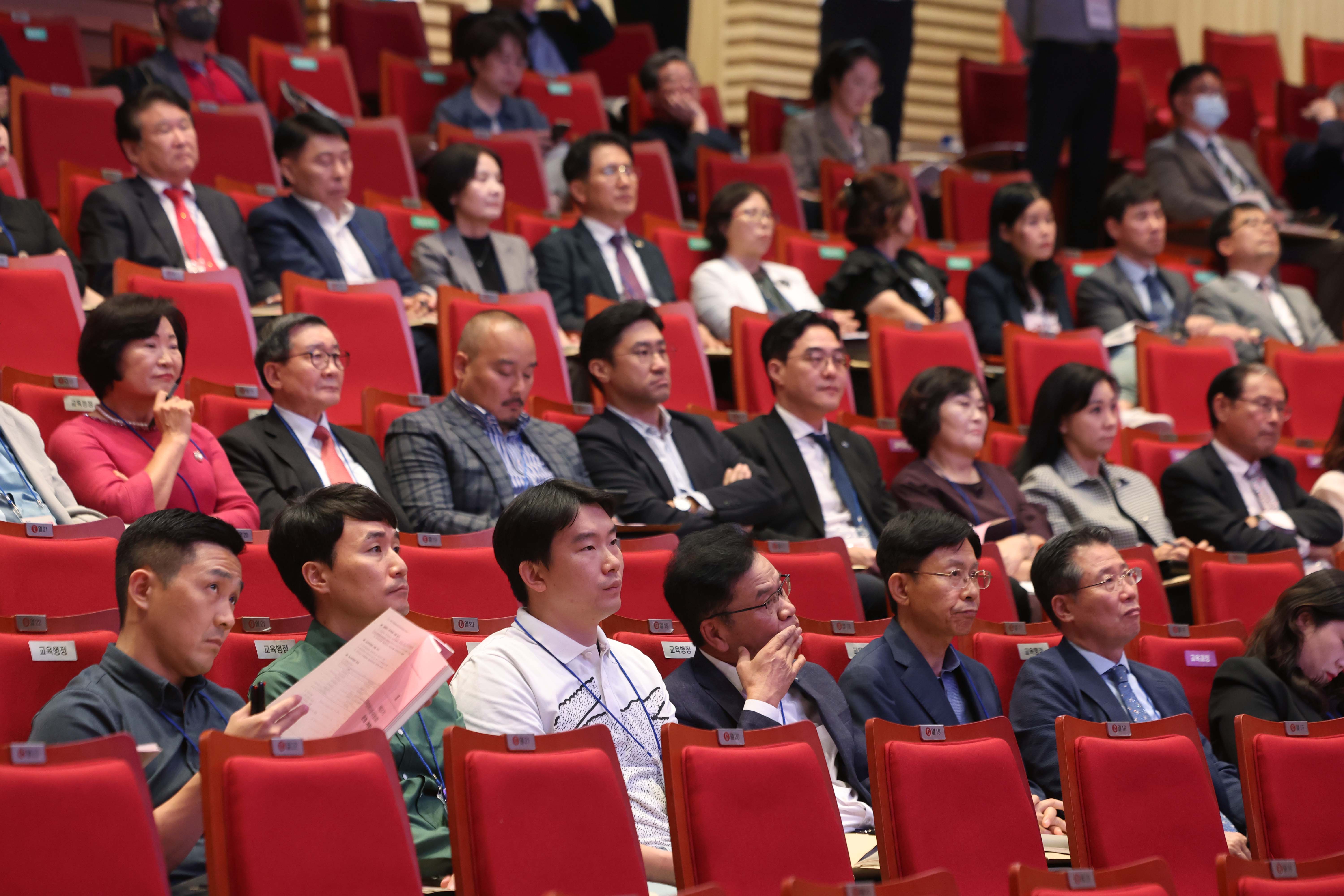 제3기 교육정책자문위원회 전체회의3 이미지